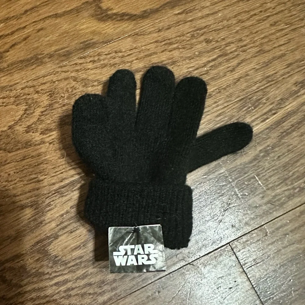 Star Wars Yoda Kids Black and Green Gloves OS